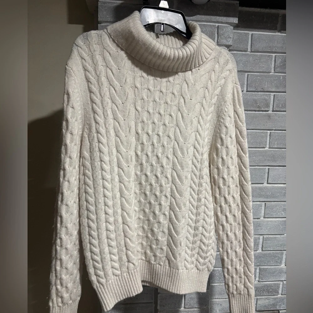Express sweater - Picture 1 of 6